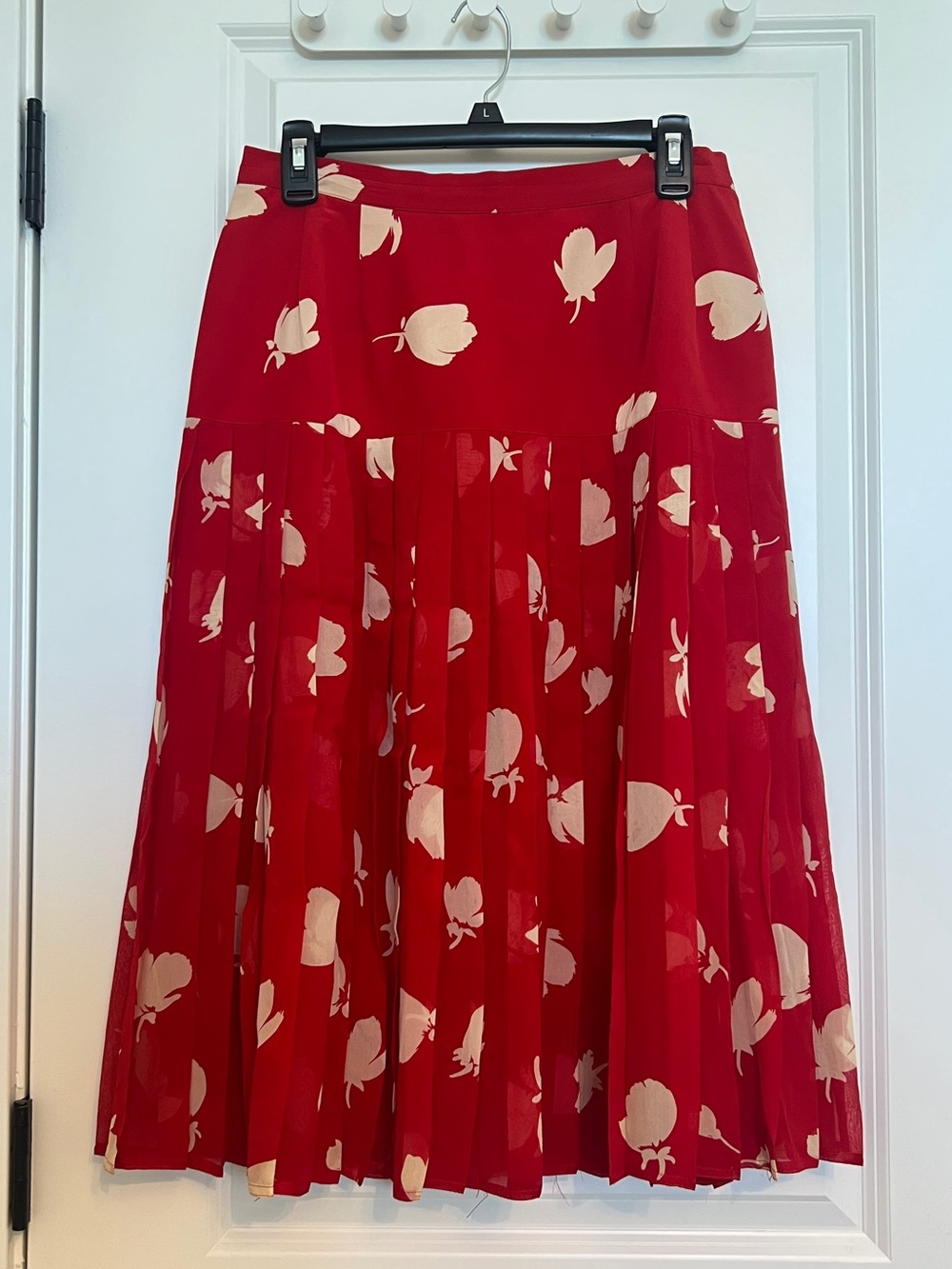 Red Floral Pleated Midi Skirt with Cream Print